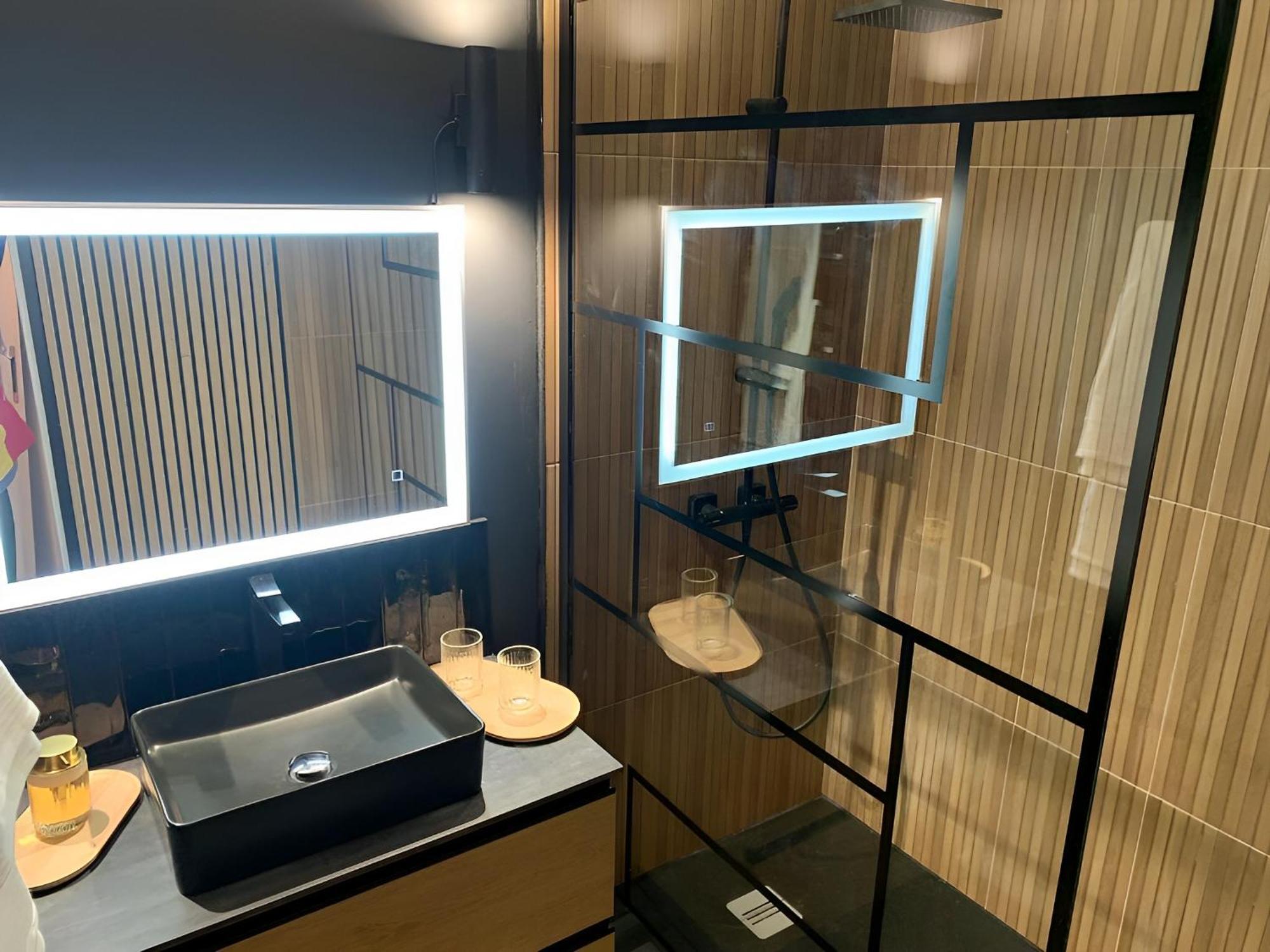 Magnifique Appartement, 3 Min De Paris Levallois-Perret Extérieur photo